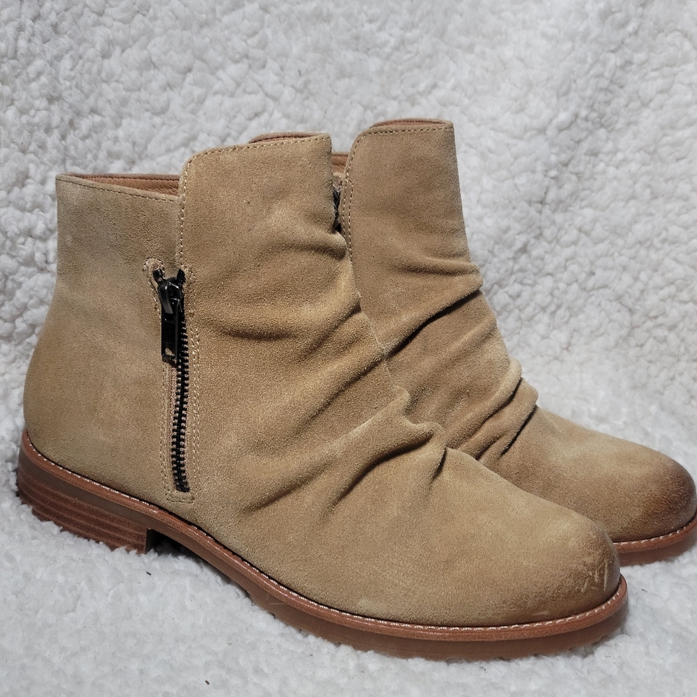 Sofft Beckie II Suede Slouched Ankle Bootie Sand Beige Women's 8.5 M